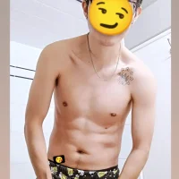 Skinnyhotguy69's Profile Pic