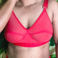 Kiara56 webcam model