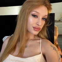 xtinaxt's Profile Pic