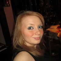 Bella-Monroe Adlı Modelin Avatarı