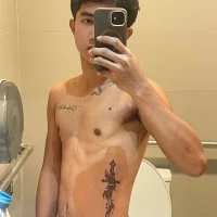 Ur_hottestjonny