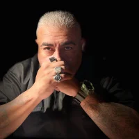 B1GLO অবতার ছবি