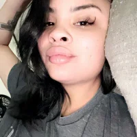 Julie1996 profiképe