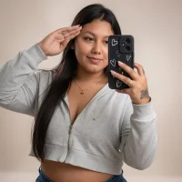 Curvy_little19 webcam