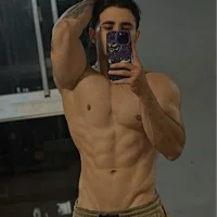 Latino_stud4u's Avatar Pic