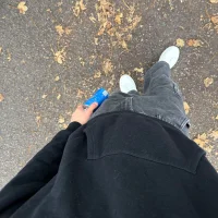 h_76's Profile Pic