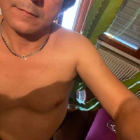 Slika avatara modela Damasco77