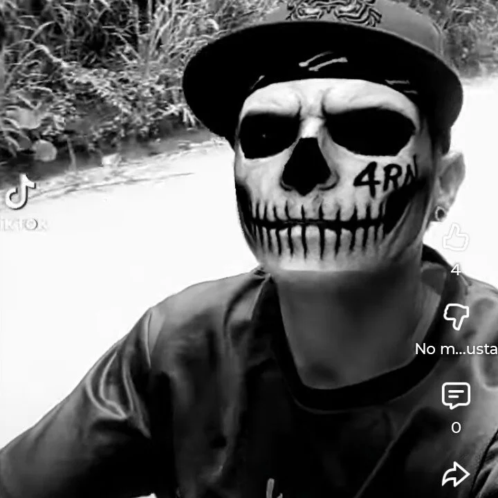 uveiele profile photo