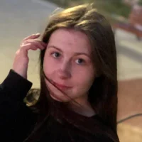 EsmeDarr's Profile Pic