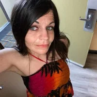 Petitegreeneyez69's Avatar Pic