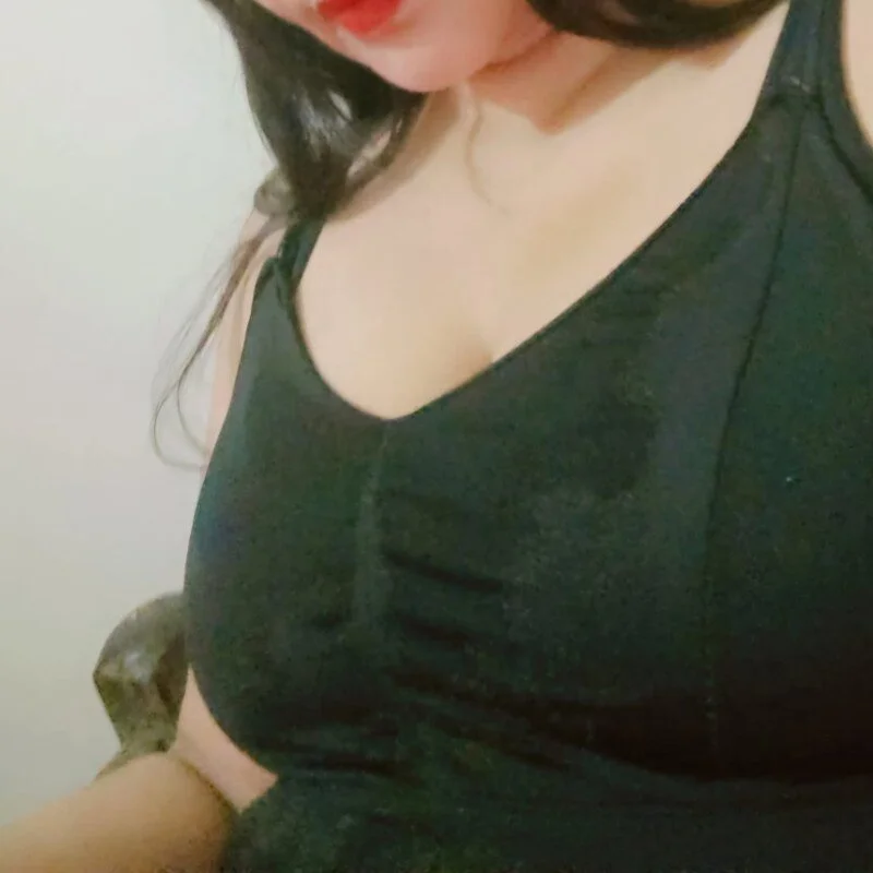 Curvy_Bhabhi_