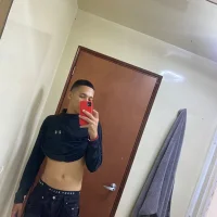 l30n11's Profile Pic