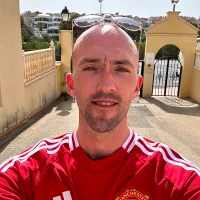 Dee199310's Avatar Pic
