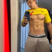 Castillo32gou's Profile Pic