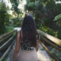 LisaBeringer Φωτ, Προφίλ