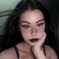 Faye_Lo's Avatar Pic