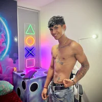 Foto desnuda XXX de luka_big18