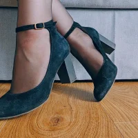 Foto do perfil de FeetArtist_Findom