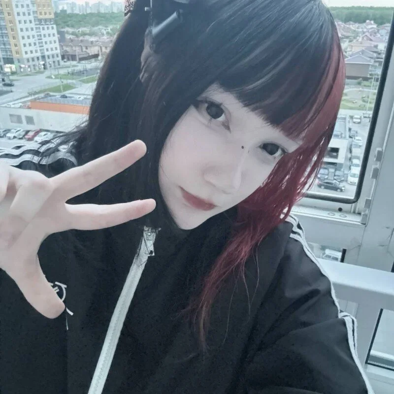 LeanoraHeadlon profile photo