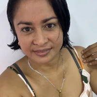 Lina_andr's Profile Pic