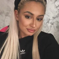 Профилна снимка на Kylie_One