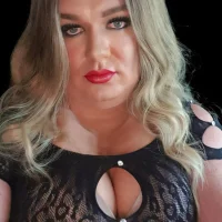 HornySlutHannah's Avatar Pic