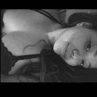 emilieroses's Profile Pic