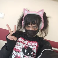 egirl711 Adlı Modelin Avatarı