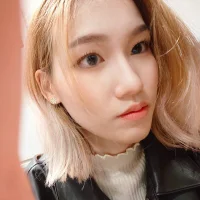 MM_mia's Avatar Photo