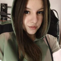 lessley6's Profile Pic