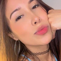 zoe_mon's Profile Pic