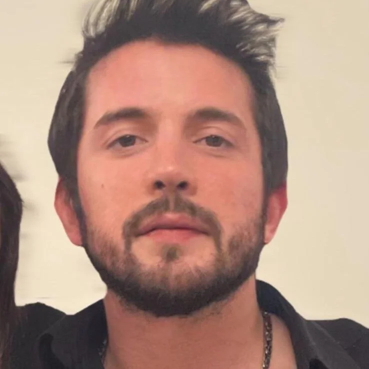 bensenbiz111 profile photo