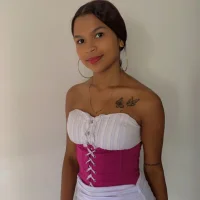 รูปโปรไฟล์ของ VickieSantiago