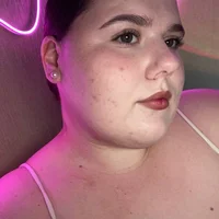 TinaBlush's Profile Pic