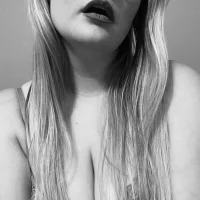 Foto do perfil de BlondeGoddess1994