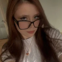 CaroleeNolden Φωτ, Προφίλ