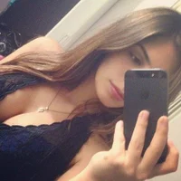 FamouseAmber's Profile Pic
