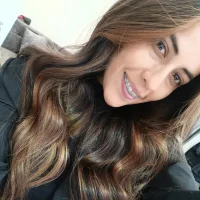 Lena-32's Avatar Pic