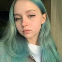 effymooona's Profile Pic
