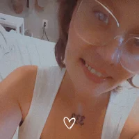 Alyssa333 Φωτ, Προφίλ