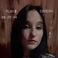 AnnyRosey's Profile Pic