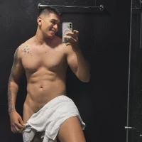 OliverWest04 头像图片