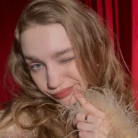 LisaObsession's Profile Pic