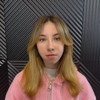 LucettaDoddy Φωτ, Προφίλ