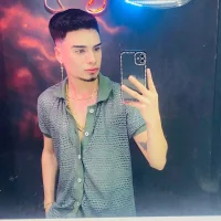 Alex_jeins_at Adlı Modelin Avatarı