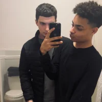 hoodboystudios's Profile Pic