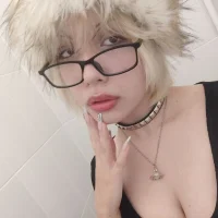 Profilová fotka CloverDowden