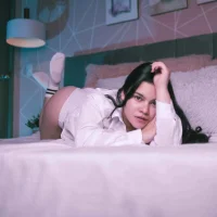 zara__sweet Adlı Modelin Avatarı