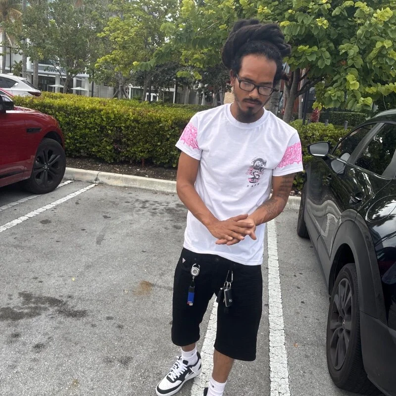 peachxpatron98 profile photo