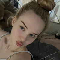 Ảnh Đại Diện sweetie_cherry18